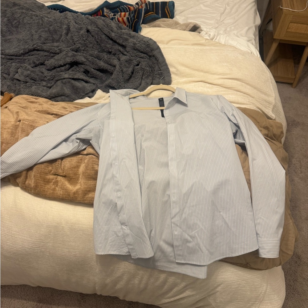 Lululemon Athletica Men's Light Blue Dress Shirt